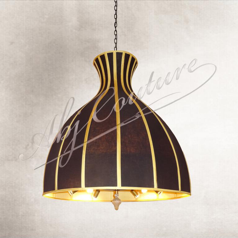 Abat-jour-tulipe-suspension-tendu-lin-noir-doublure-soie-dorée-bordage-arêtes-soie-dorée