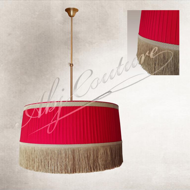 Abat-jour plissé plis fins occultants soie rouge passementerie franges dorées